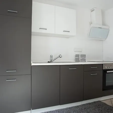 Gemuetliche Wohnung In Nuernberg B&B 찌른도르프